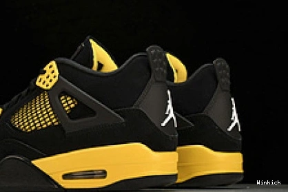 4 JORDAN THUNDER RETRO AIR DH6927-017 0719